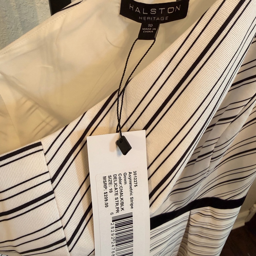 🆕Halston Heritage One-Shoulder Black and White Striped Dress - Picture 5 of 8